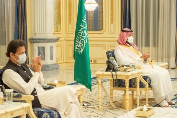 PM Imran, Saudi Crown Prince discuss ways to enhance economic, trade relations