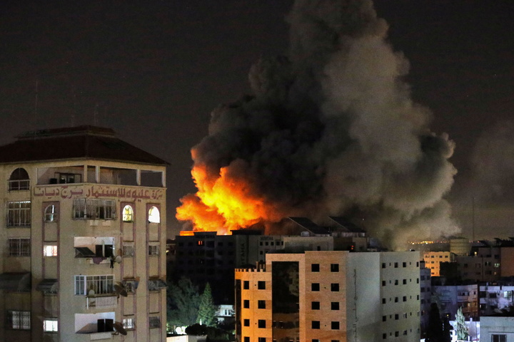 Death toll rises in Gaza as Israeli air strikes intensify