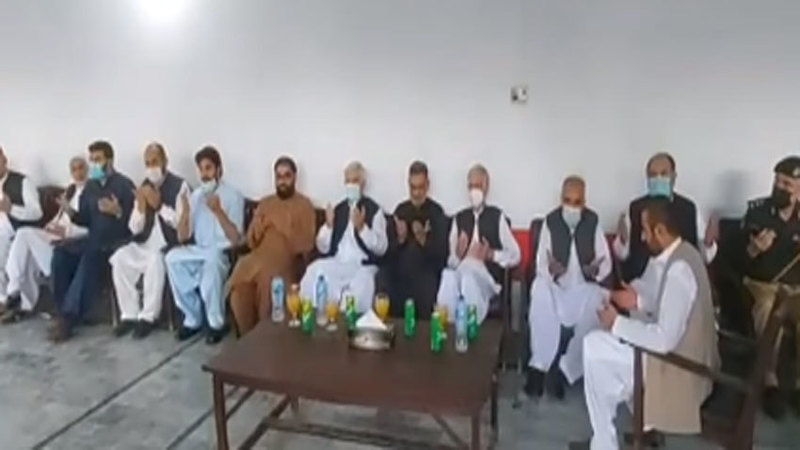 KP Governor, CM visit Wali Bagh to condole death of Begum Nasim Wali Khan