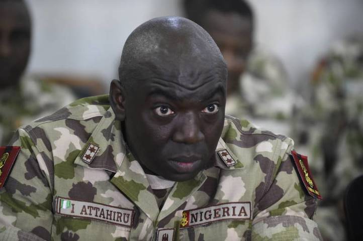 Nigeria's top army commander killed in air crash