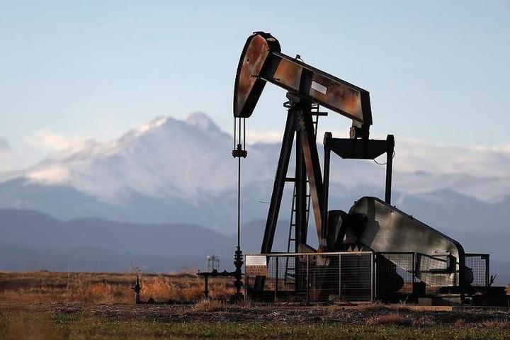 Brent hits $70 on demand prospects of U.S. summer driving season