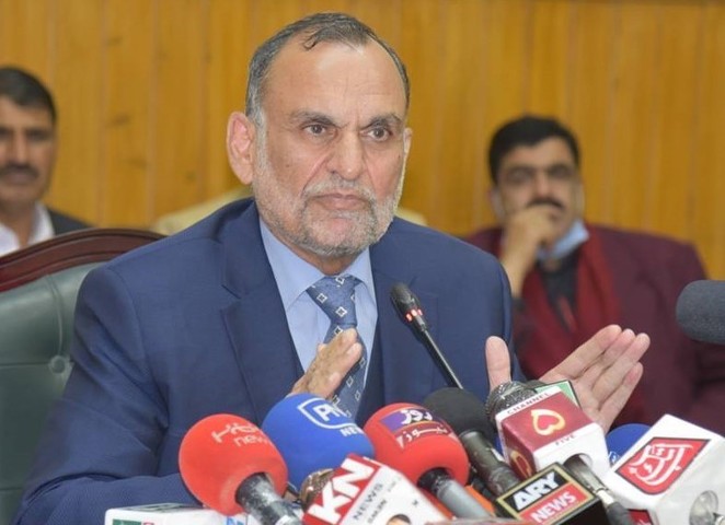 Railway ministry to give Rs1.5m to deceased's families in Ghotki train accident