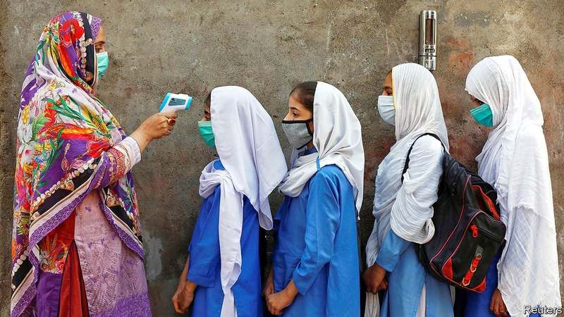 COVID-19: Pakistan's positivity rate drops to 1.90%