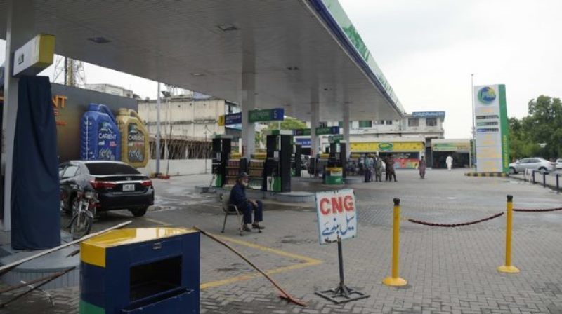 CNG stations across Sindh closed for one week