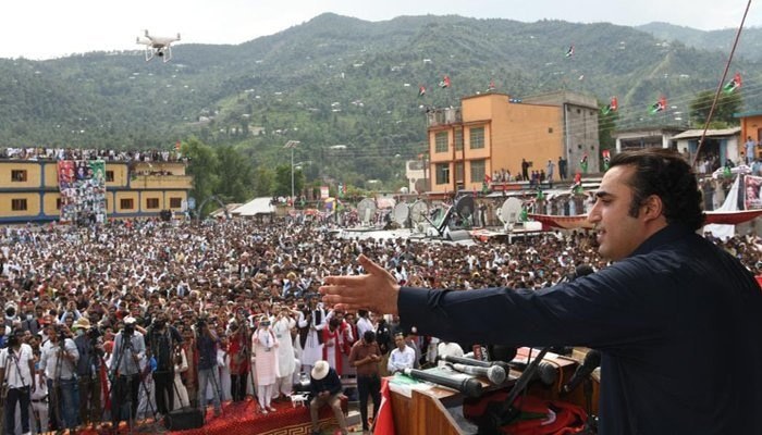 Bilawal slams PML-N for attempts to "beg its way" to power