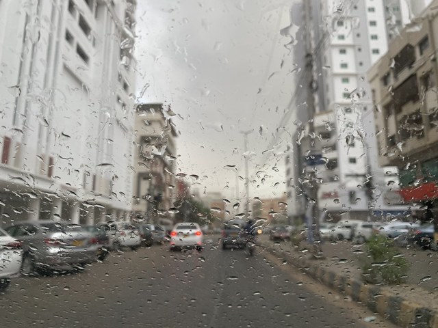 Karachi receives first monsoon rain & power outages