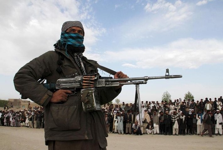Taliban surround central Afghan city of Ghazni - officials