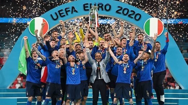 Italy players insisted on open bus tour after Euro 2020 triumph despite COVID risk