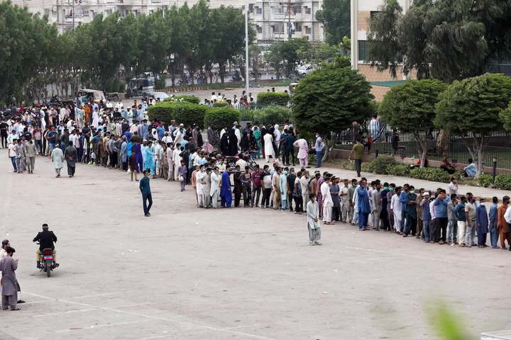 Pakistan reports 67 Covid deaths, new restrictions reimposed