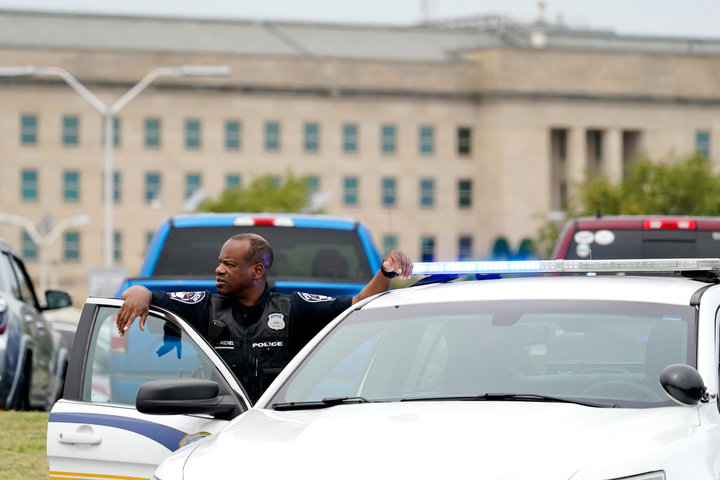 Pentagon locked down after shooting at subway station