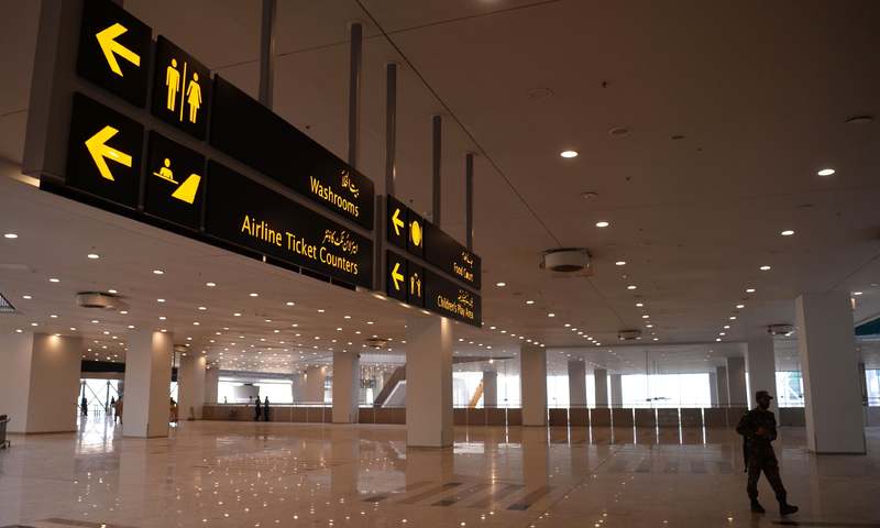 CAA mandates quarantine for int&rsquo;l passengers who test positive
