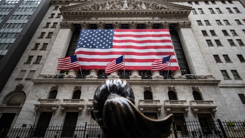 US stocks, oil prices stumble as jobs report disappoints