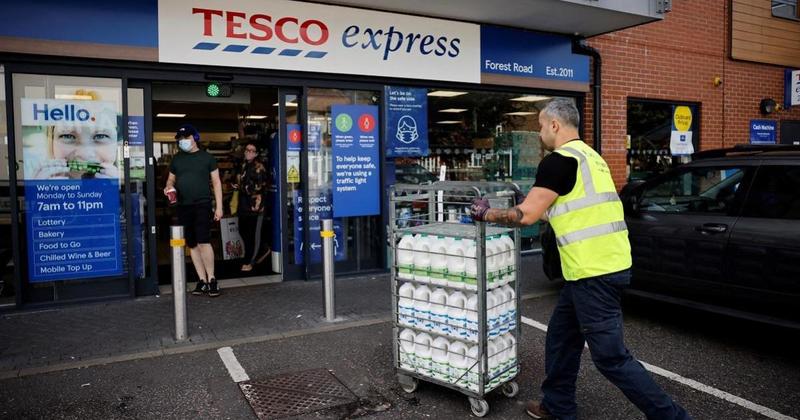 Brexit and pandemic drive UK road haulage into crisis