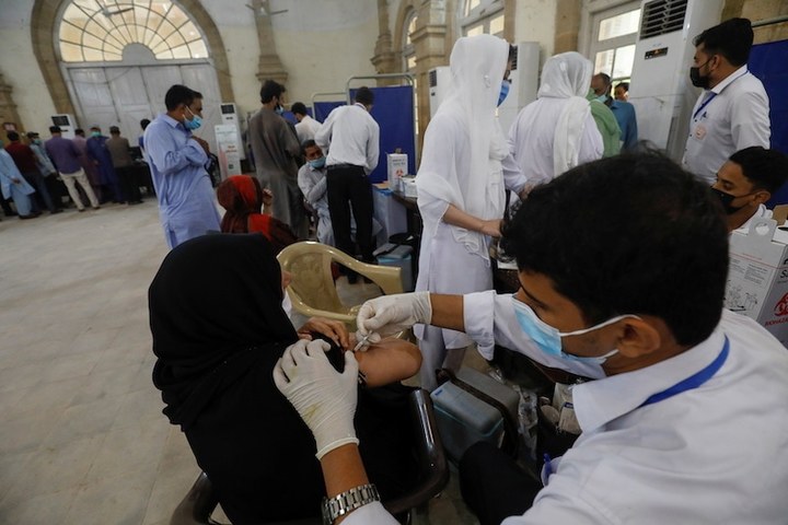 Pakistan reports 95 deaths in last one day