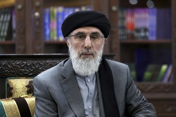 Some hostile agencies are busy in instigating Afghan people to revolt: Hekmatyar