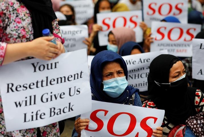 Afghan in U.S. seeks to rescue sister from 'dangerous' Taliban