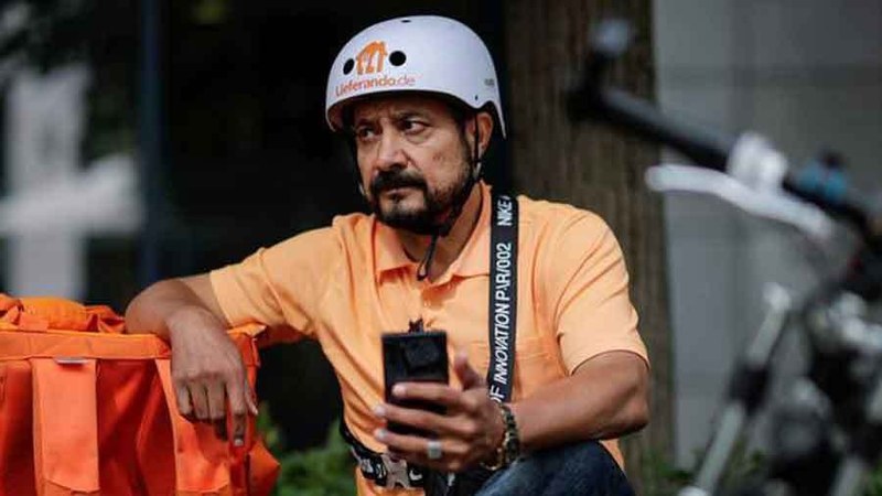 The Afghan minister who became a bicycle courier in Germany