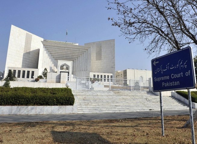 SC seeks clarification from NAB over arrest of businessman from court premises