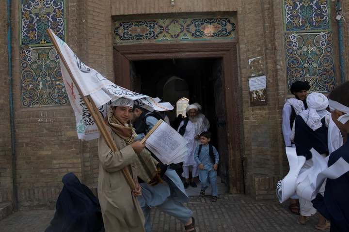 Family claims Taliban executed Amrullah Saleh's brother