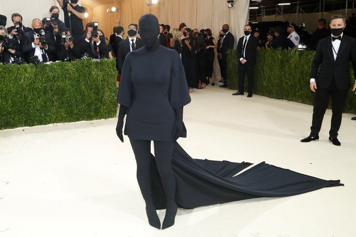 Twitter reactions to Met Gala provide much needed humor