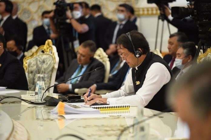 PM urges SCO states to resist bloc politics for peaceful coexistence