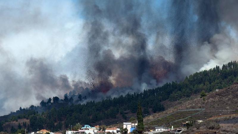 Volcano erupts on Spain's Canary Islands