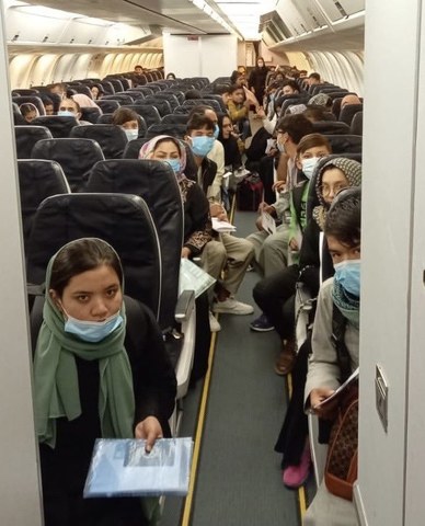 Conservative US radio host thanks PM Imran for aiding evacuation of vulnerable Afghans