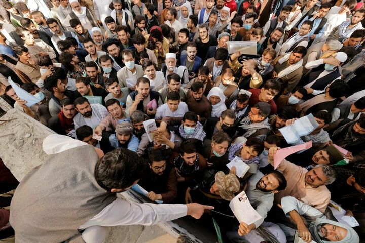 Hundreds throng passport office in Afghan capital