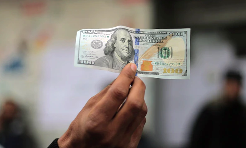 Pakistan's rupee reaches new low against US dollar