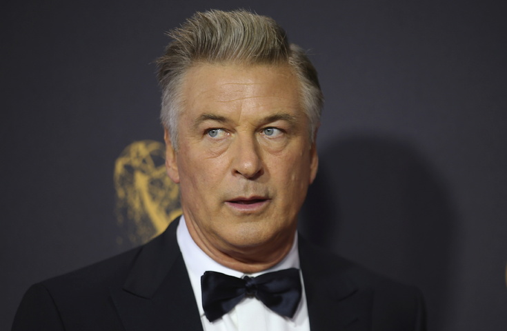 Alec Baldwin fires prop gun on movie set, killing cinematographer