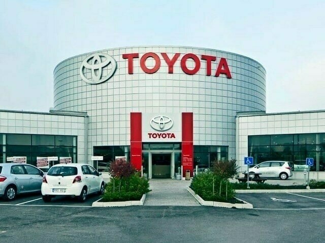 Toyota Pakistan increases prices on its entire lineup