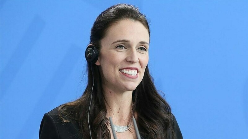 Daughter interrupts New Zealand PM's Facebook livestream