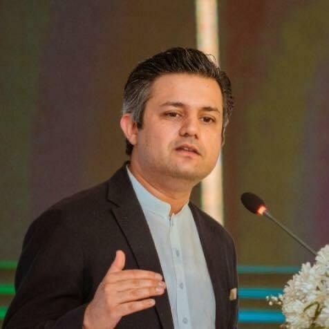 Hammad Azhar hilariously trolled over debate challenge to journalist