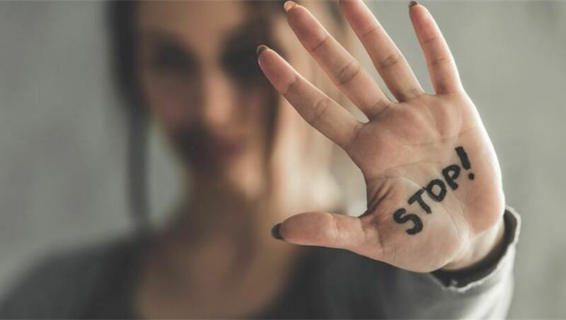 Lahore police file case against inspector, constable for beating two women accused of robbery