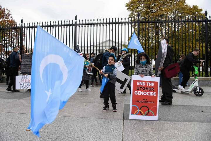 US lawmakers vote to sanction China over Uighur treatment