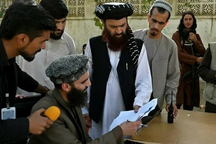Taliban govt resumes issuing Afghan passports in Kabul
