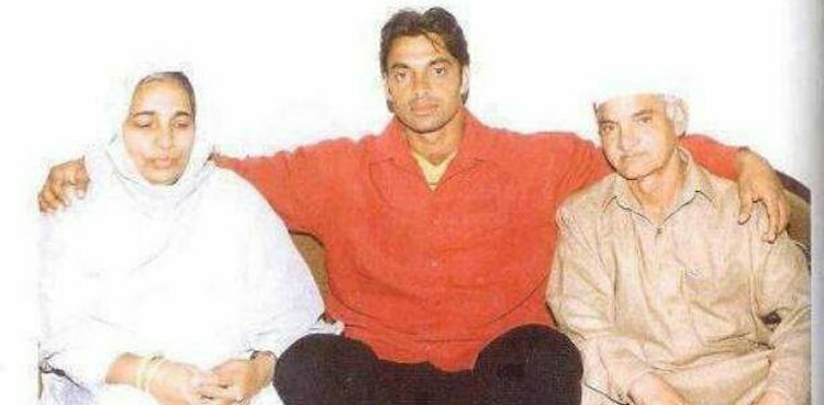 Shoaib Akhtar's mother passes away in Islamabad
