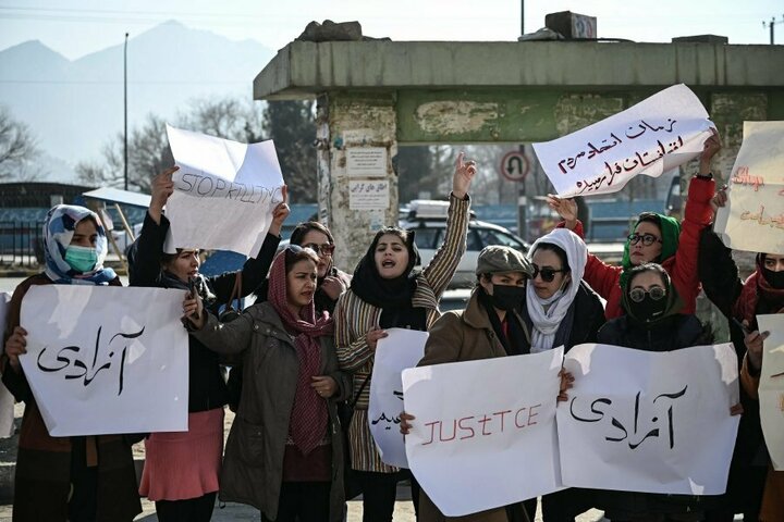 Afghan women protest against Taliban killings of ex-soldiers