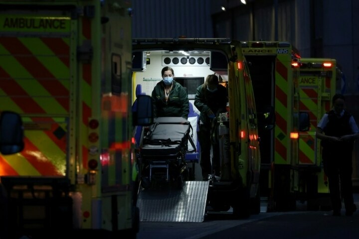 World hits record Covid cases in a week as WHO warns over Omicron