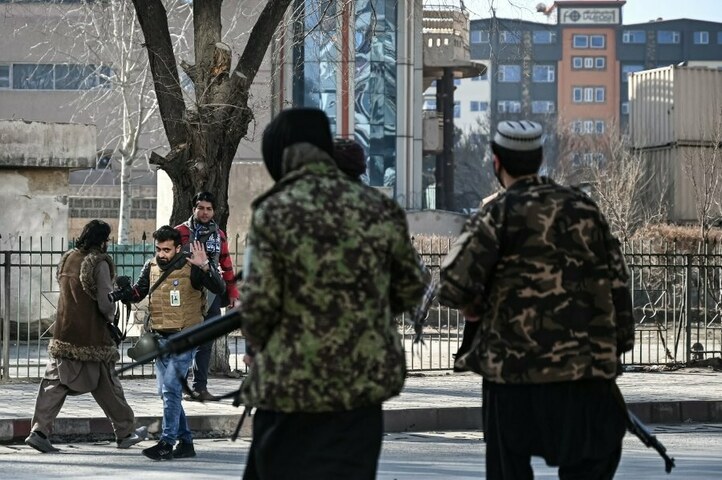 Taliban chief orders fighters not to 'punish' former regime members