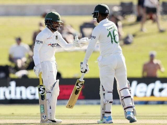 Mominul, Das build Bangladesh lead before Boult fights back