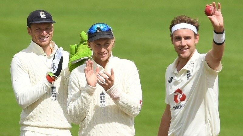 Broad back for England in only change for Sydney Test