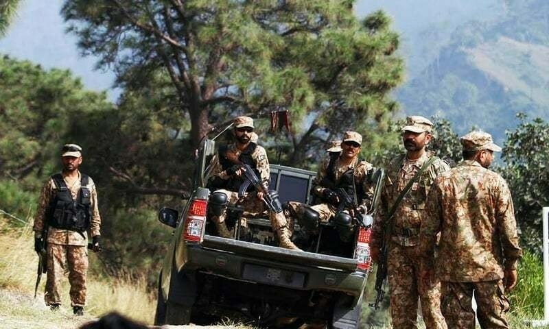 Two soldiers embrace martyrdom, two terrorists killed in Tank IBO: ISPR