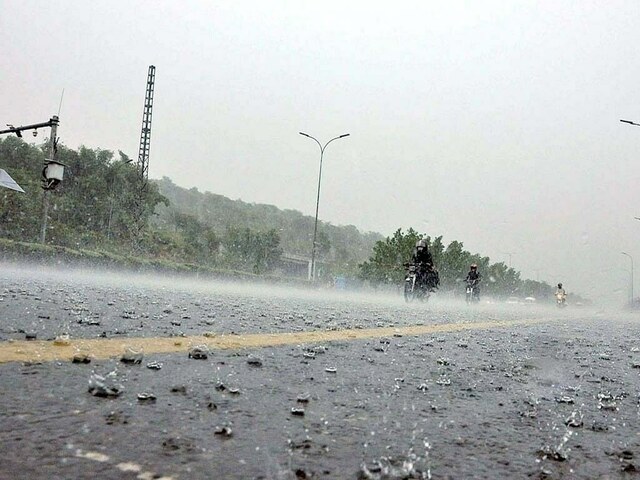 Met office predicts another 30mm rain in Lahore today
