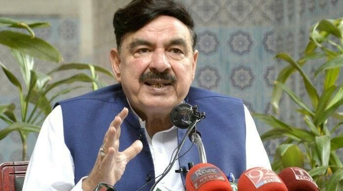 Routes to Murree, Galiyat to remain closed for next 24 hours: Sheikh Rashid