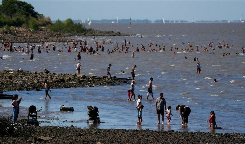 'Furnace': Argentina roasts in record-setting heat wave