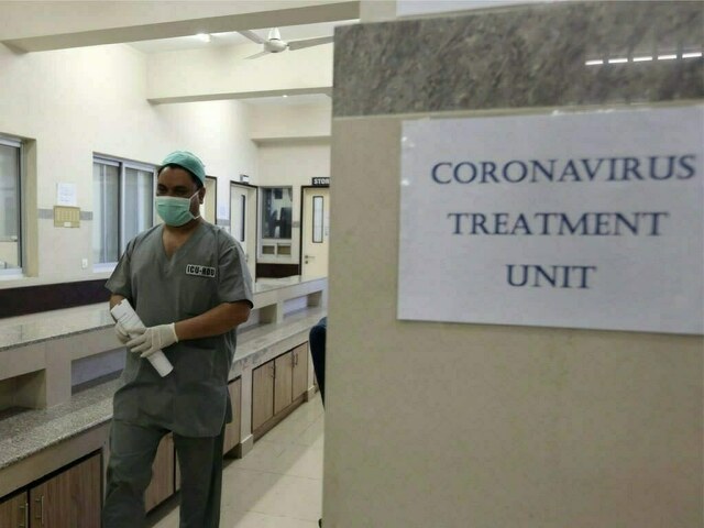 Doctor dies as Covid positivity ratio soars to 40pc in Karachi