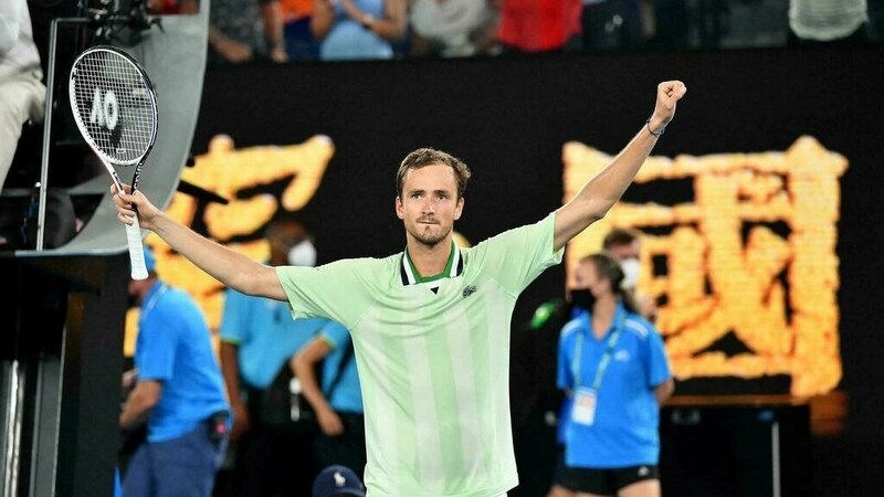 Medvedev fights back from the brink to reach Open semi