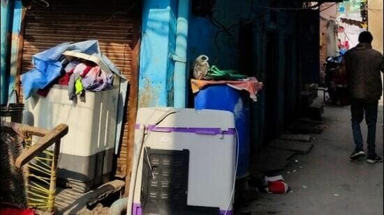 11 arrested after Delhi woman 'gang-raped, paraded in streets'