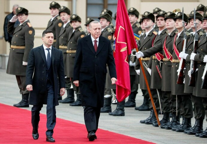 Erdogan visits Ukraine hoping to play mediator with Russia